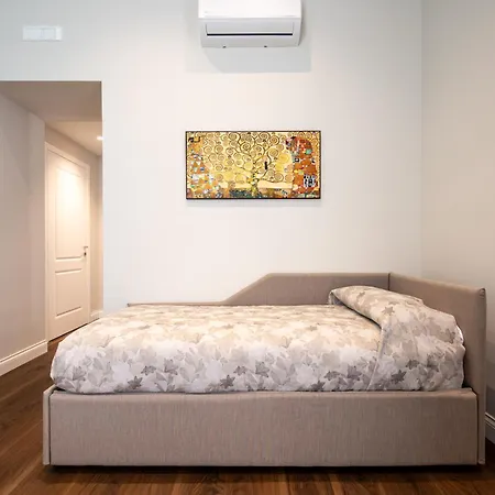 Casa Eva 3* نابولي